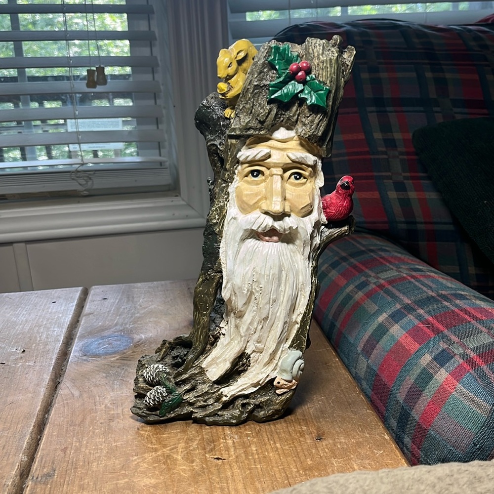 VTG Woodland Santa Face Carved Tree Stump Resin
